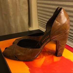 Miu Miu Vintage peep toe heels Brown leather Sz37.5